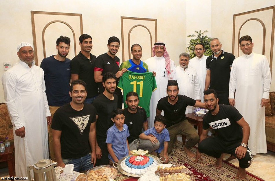 الخليج يلاقي الجيل ودياً في الراكة والإدارة واللاعبين يزورون غفوري