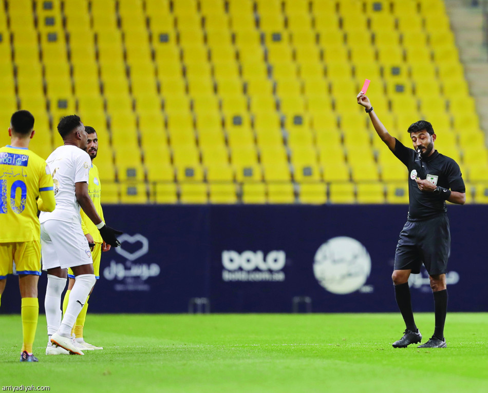 ماشاريبوف 
يوقع على الثامنة