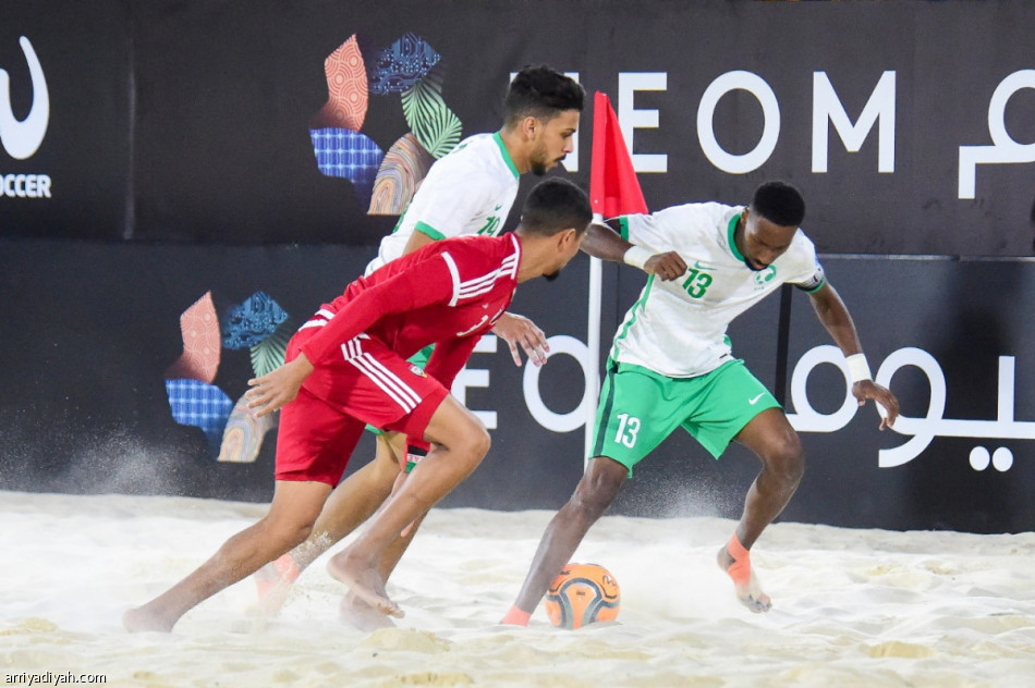 نيوم.. أخضر الشاطئية يكسب الإمارات