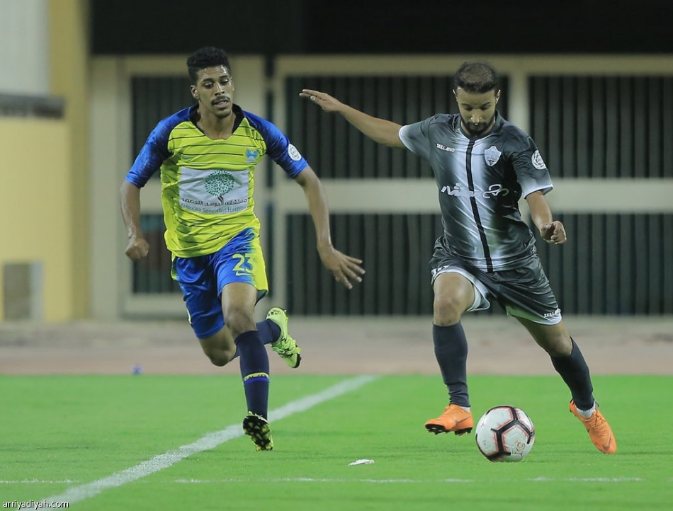 دوري الأولى: الشعلة يواصل التفوق.. وضمك يهزم العروبة