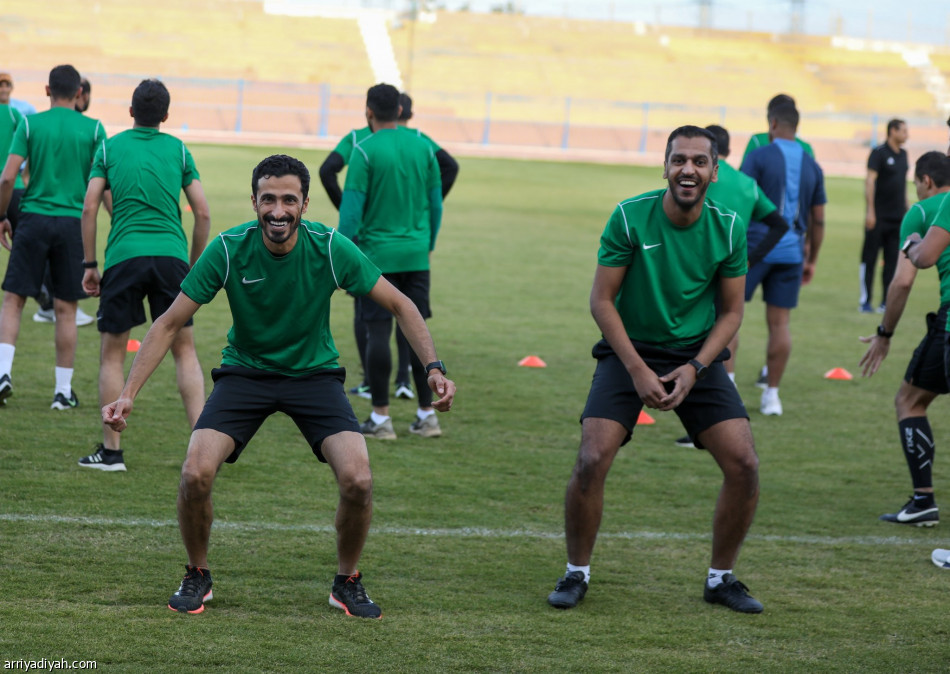 «الحكام» تناقش قانون كرة القدم الجديد
