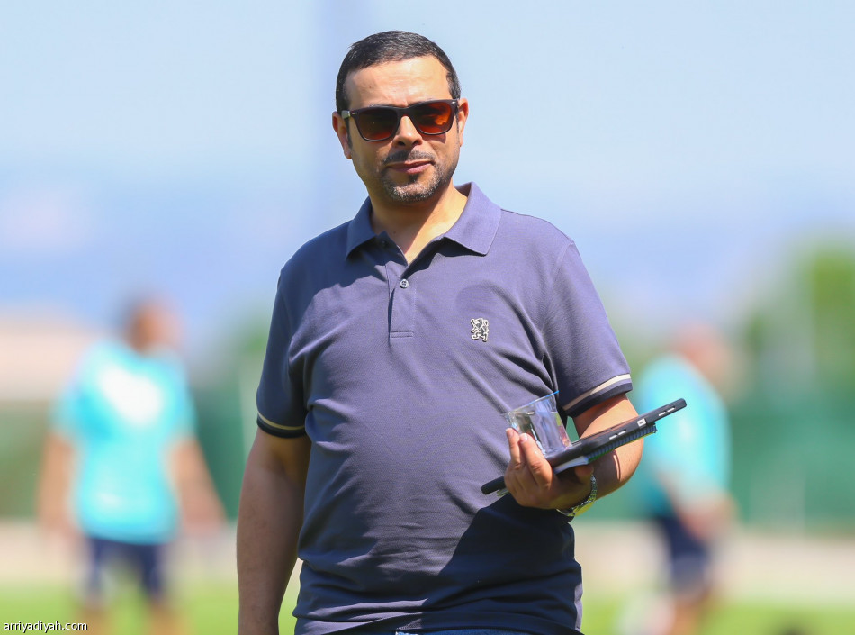 ميشنيفيتش ينطلق مع أبها في إزميت