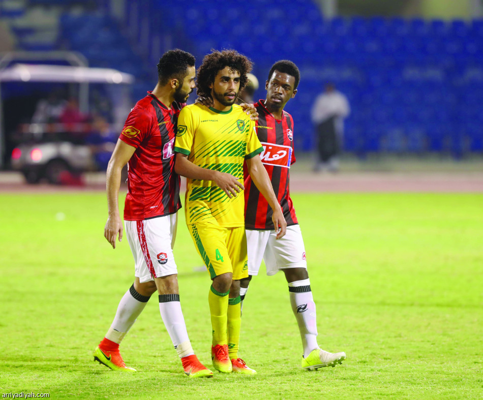 الرائد يرمي بالخليج إلى دوري الأولى