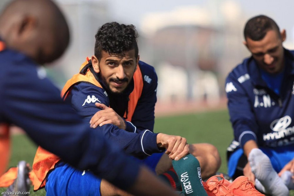 الاتفاقيون يسارعون الزمن لتسجيل كاليخون قبل الهلال