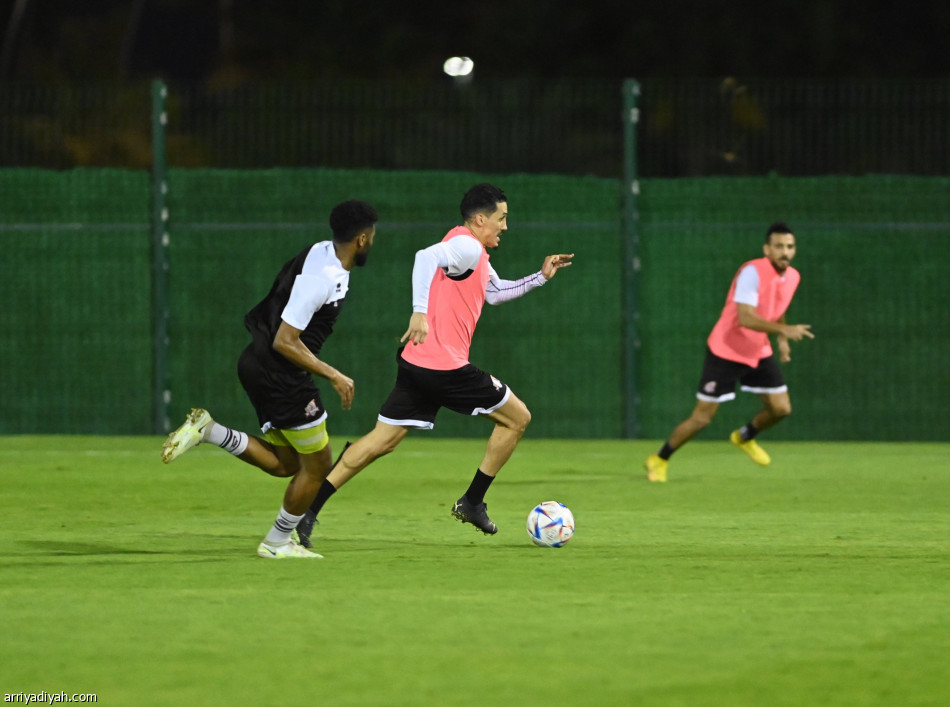 قبل النصر.. الوحدة يتأهب بمناورات