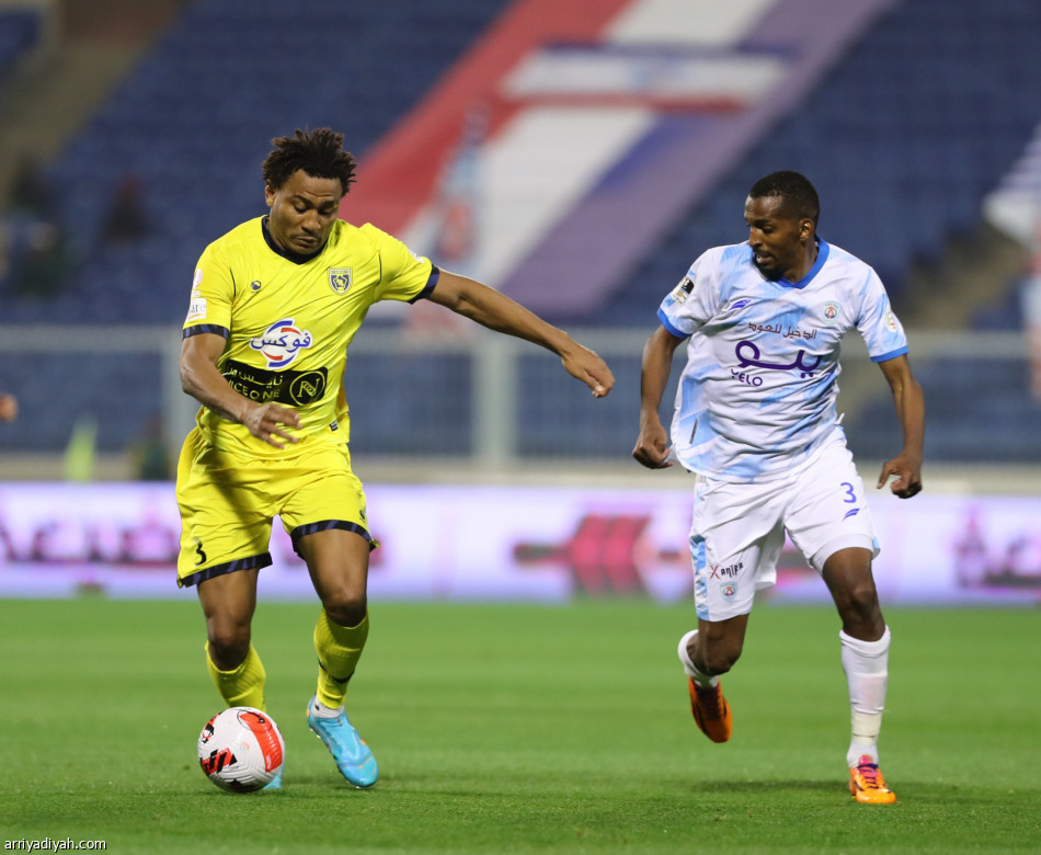 أبها يفرض على التعاون التعادل الخامس تواليا