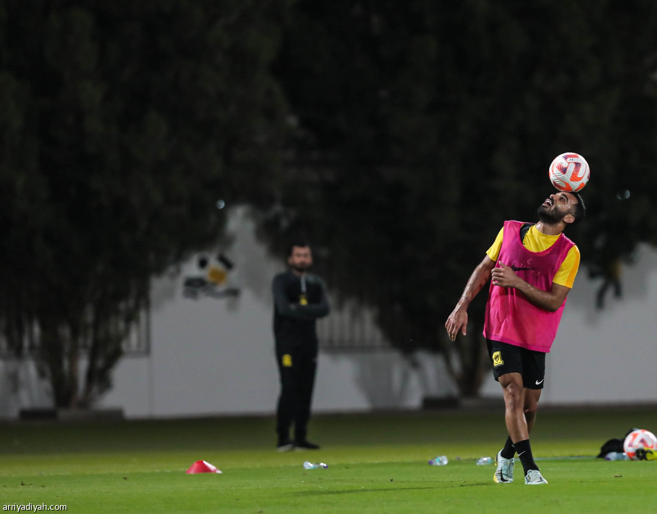 الاتحاد.. كادش يشارك في التدريبات الجماعية