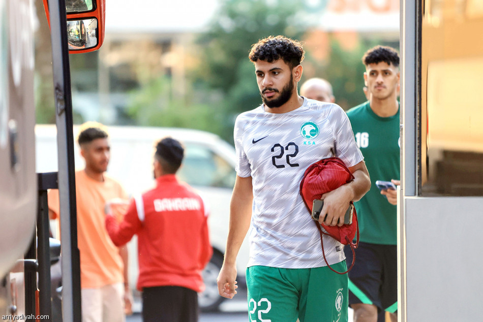 الأخضر
يستعيد مران