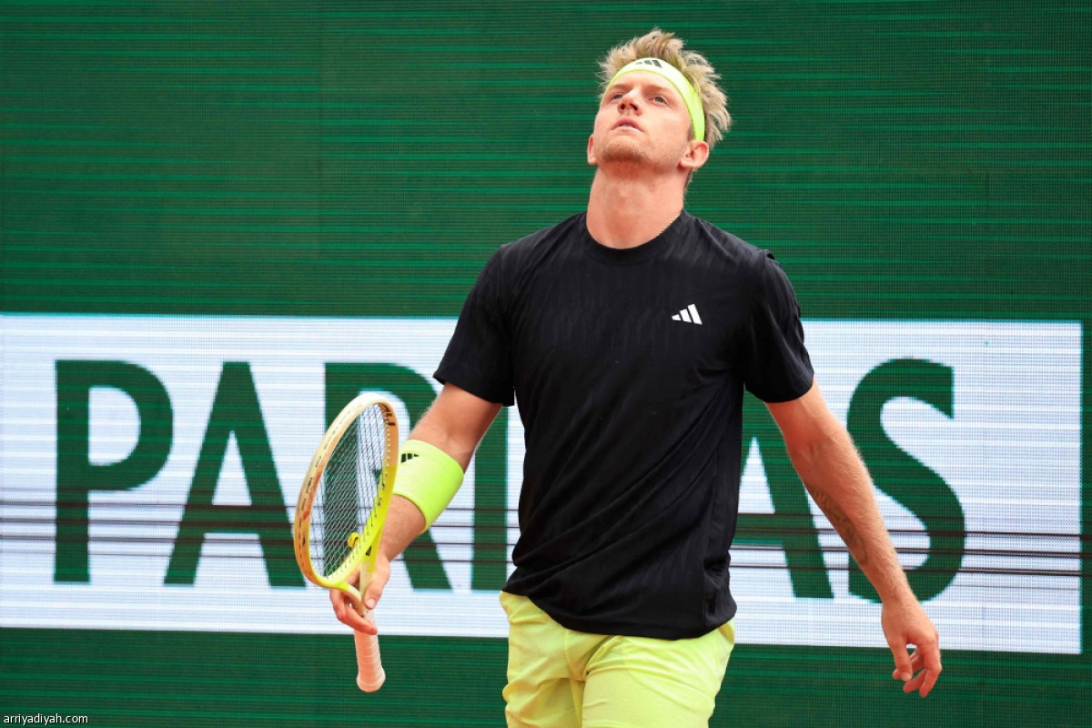 فوكينا يتأهل