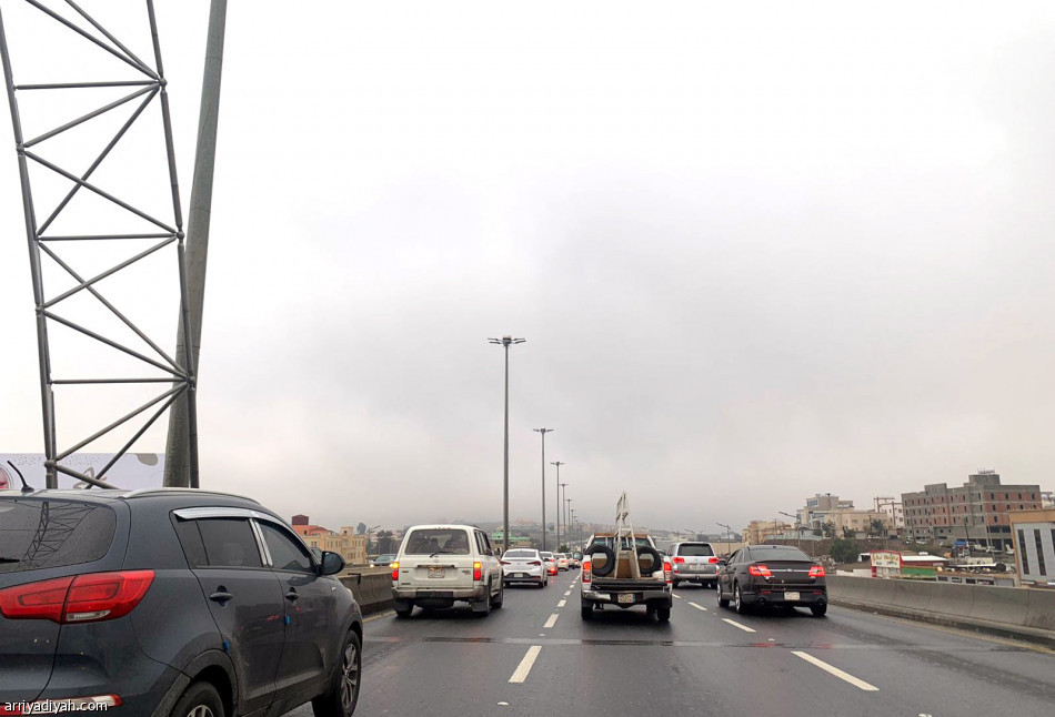 العروبة يغادر إلى القاهرة