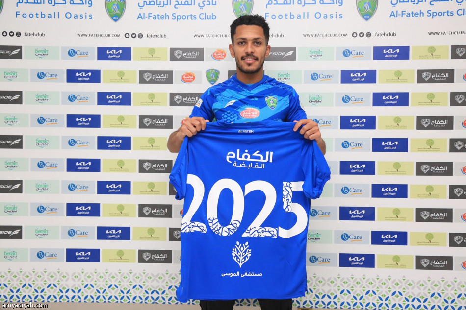 الفتح يستقبل دونيس ويضم الخليف