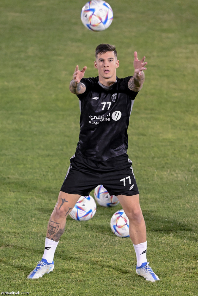 الشباب يتدرب 150 دقيقة