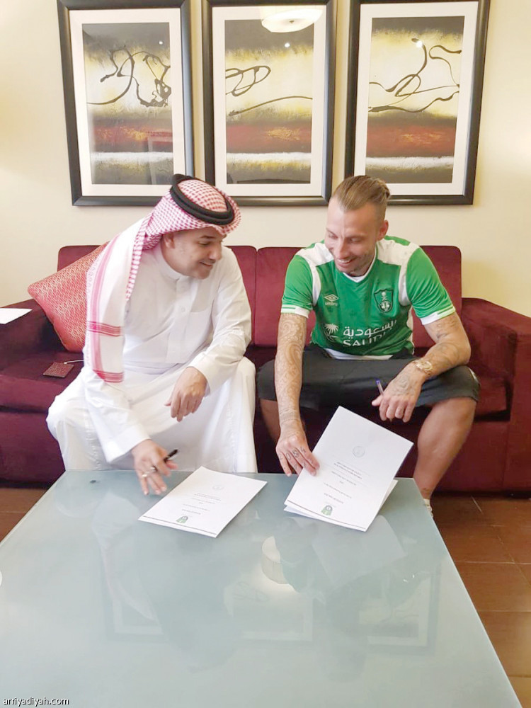 معسكر الأهلي
 14 يوليو بمشاركة الإسبانيين