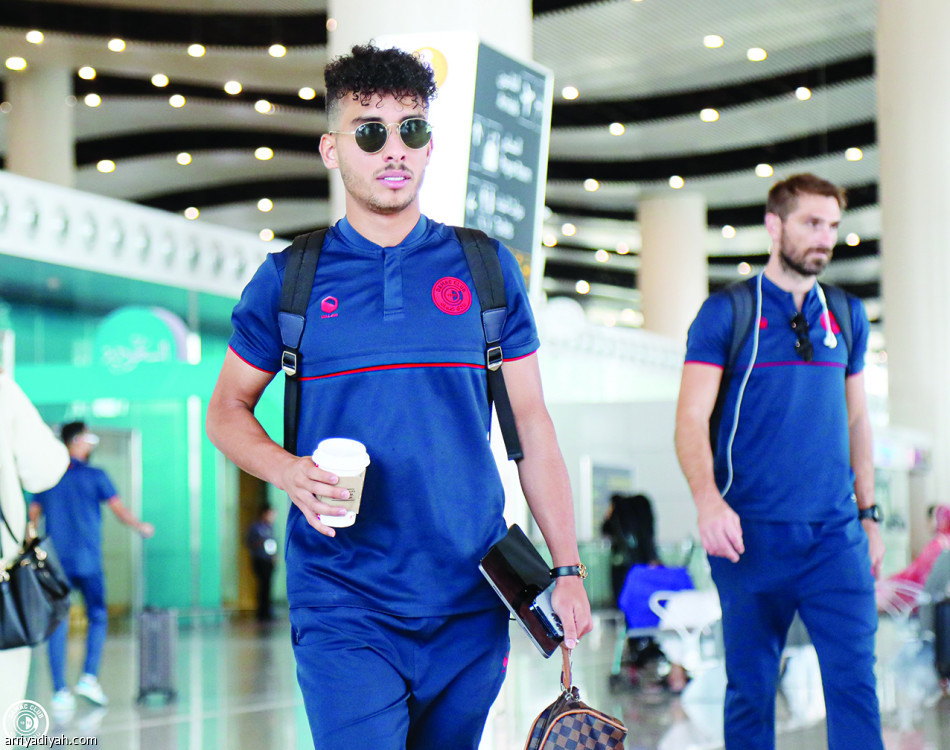 تاليسكا   
يغير النصر