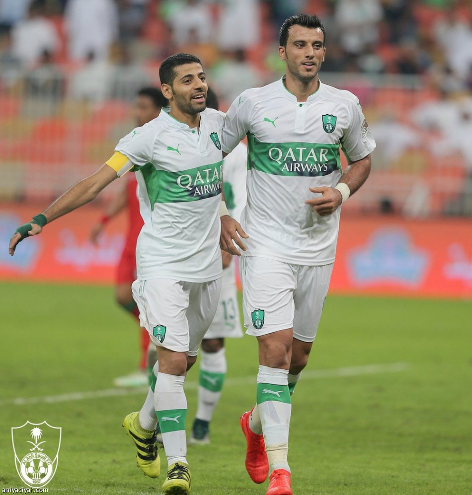 قوة الهجوم والدفاع .. بين الاتحاد والهلال