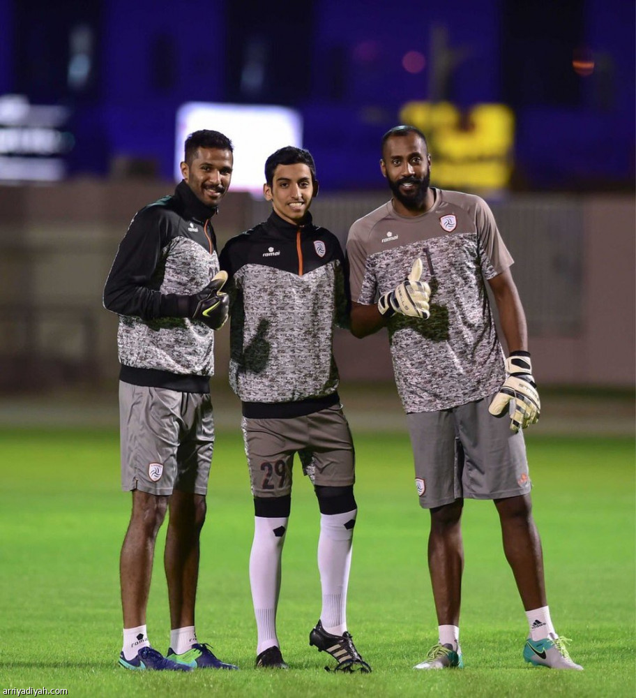 سامي يفاجىء الوحدة بالثلاثي الدولي