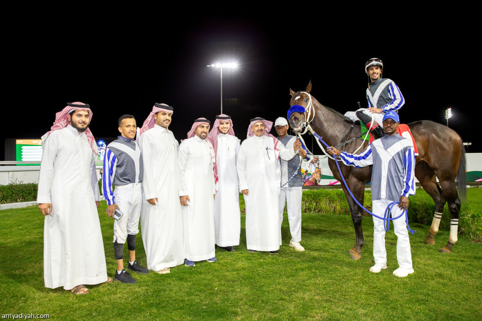 «وايلد ريذم» يتوج بكأس سباقات الخيل