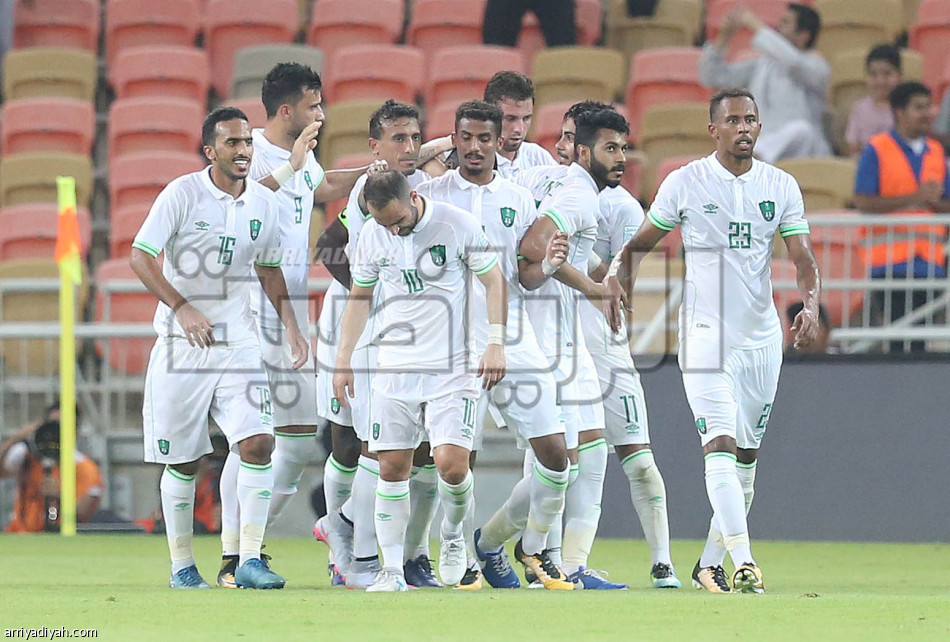 قبل بيروزي.. الأهلي يدك مرمى الفتح برباعية