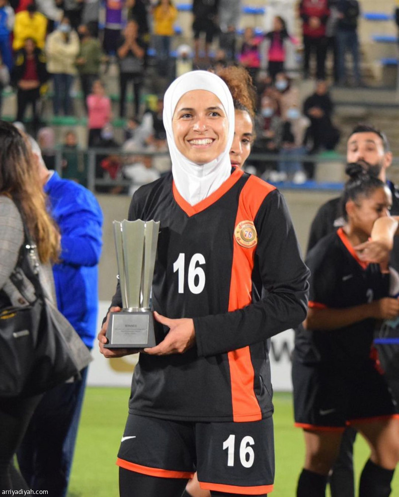 شاهيناز تدعم سيدات الاتحاد