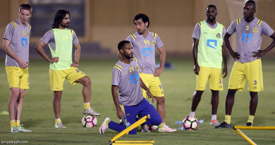 في يوم تجديد الثقة .. زوران يجتمع باللاعبين و يطالبهم بالأفضل
