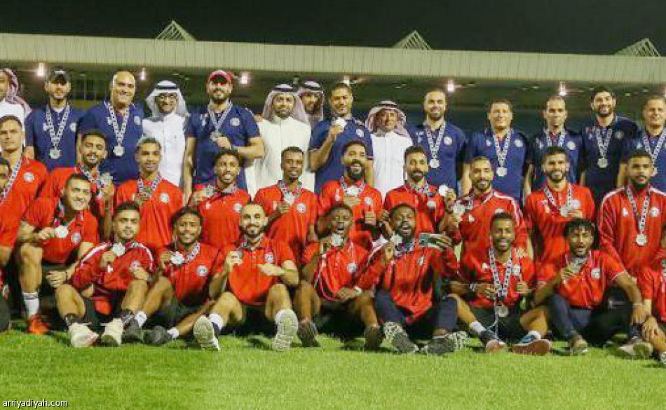 أبطال الخليج 
يتوجون بدرع «يلو» الذهبي