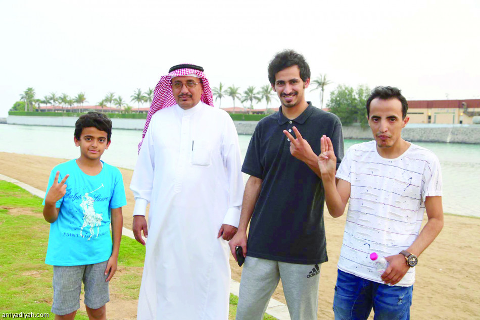 نفاد التذاكر يزيد حركة الكورنيش