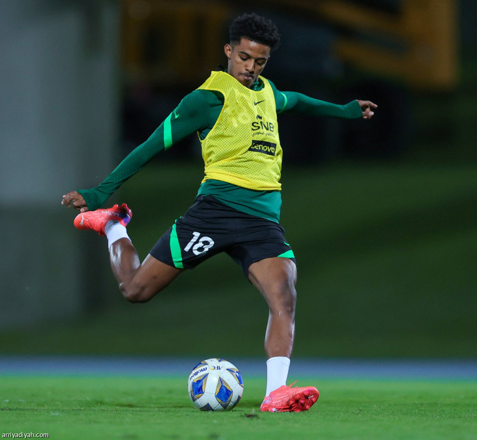 الأخضر.. رينارد يكثف التكتيك.. وهيثم يدخل التدريبات