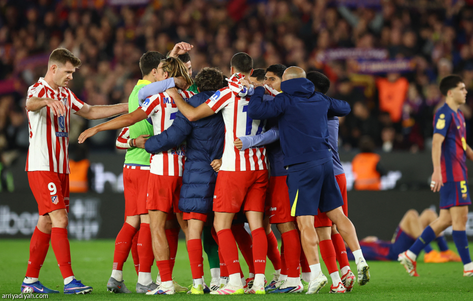 برشلونة ينتصر بثلاثية.. وأتلتيكو إلى النهائي