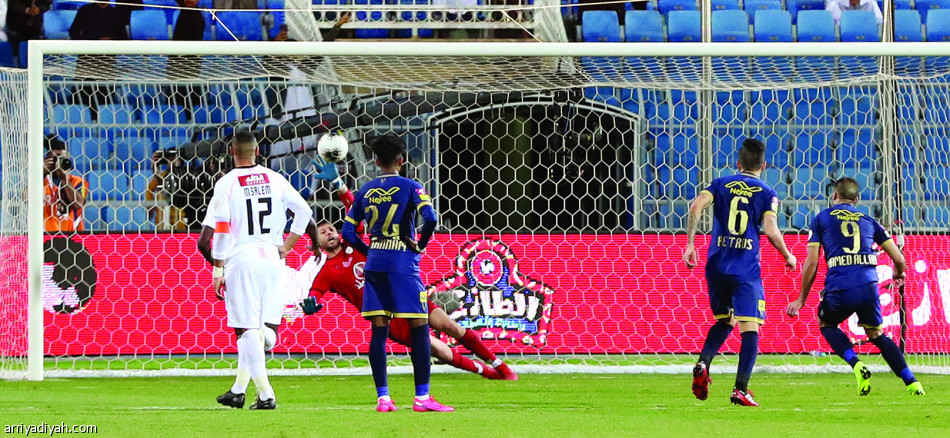 طرد وإيقاف وتصريحات