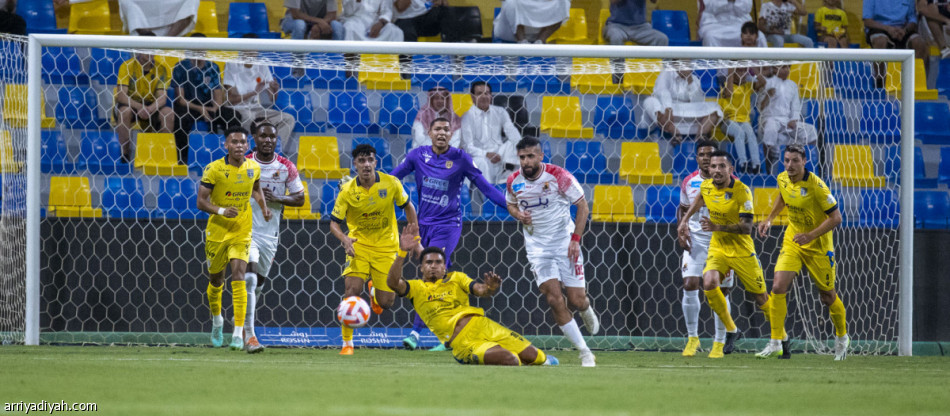 نيفيز وميتروفيتش يقودان الهلال إلى ربع نهائي كأس الملك