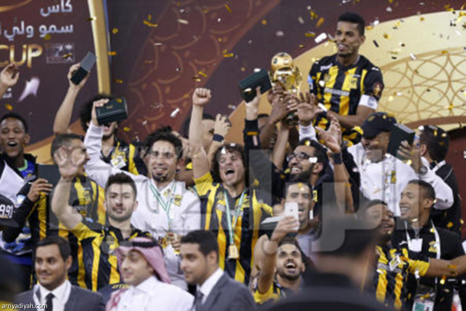 الاتحاد يتوج بكأس ولي العهد للمرة الثامنة في تاريخه