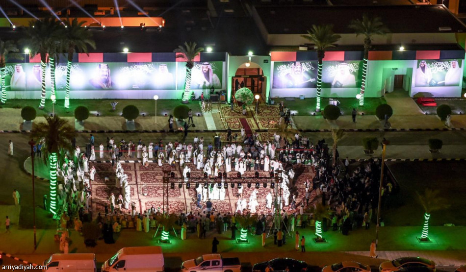 بالعرضة السعودية.. الشباب يحتفل باليوم الوطني