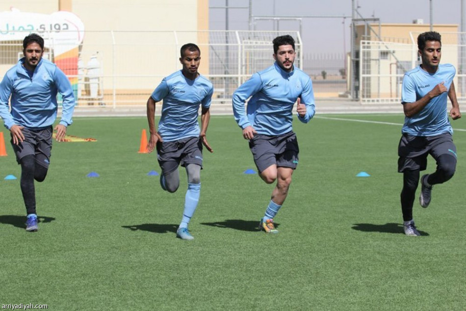 الباطن يستعد للوحدة بتدريبات صباحية