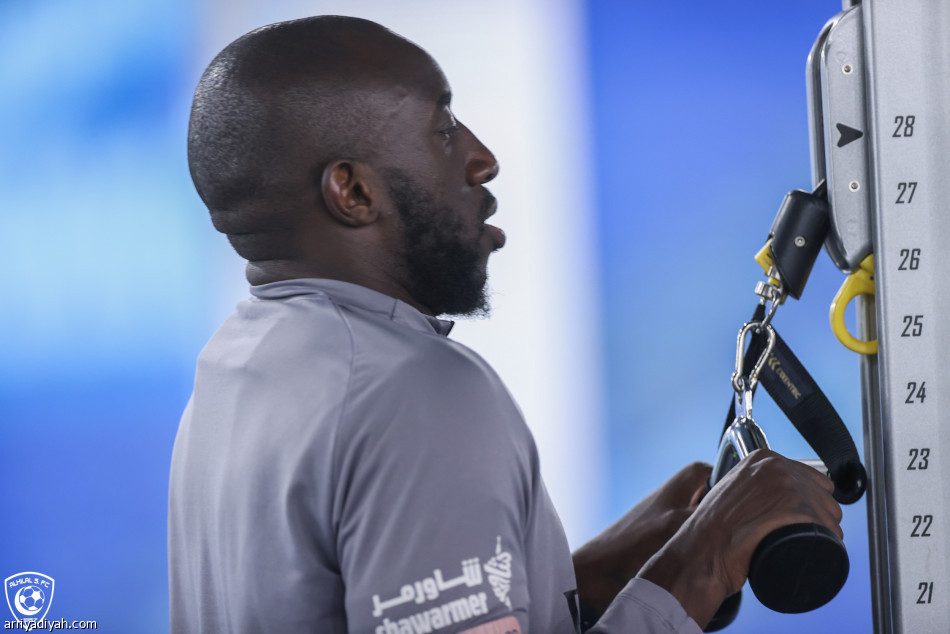 الهلال يعود.. و«كدمة الكتف» تغيب الفرج