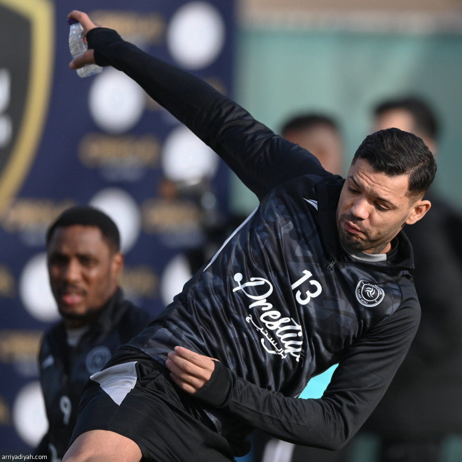 شاموسكا يستعد للتعاون بالبناء والاستحواذ