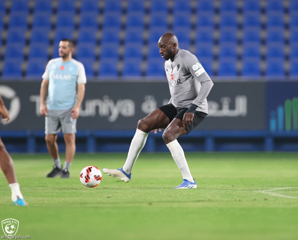 الهلال يتأهب بحصة تكتيكية ومناورة