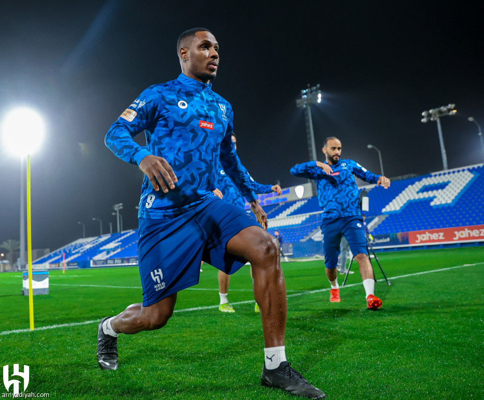 الهلال يخسر الفرج 30 يوما