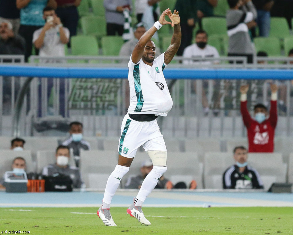 سجل هدفا قاتلا..
السومة ينهي صيام شهرين