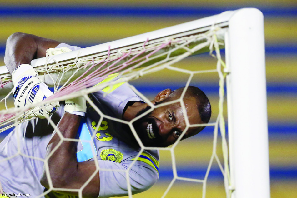 برونو يفاجئ النصراويين بشروط جديدة