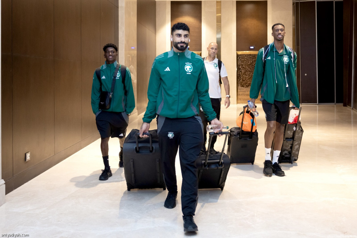 الصقور تودّع