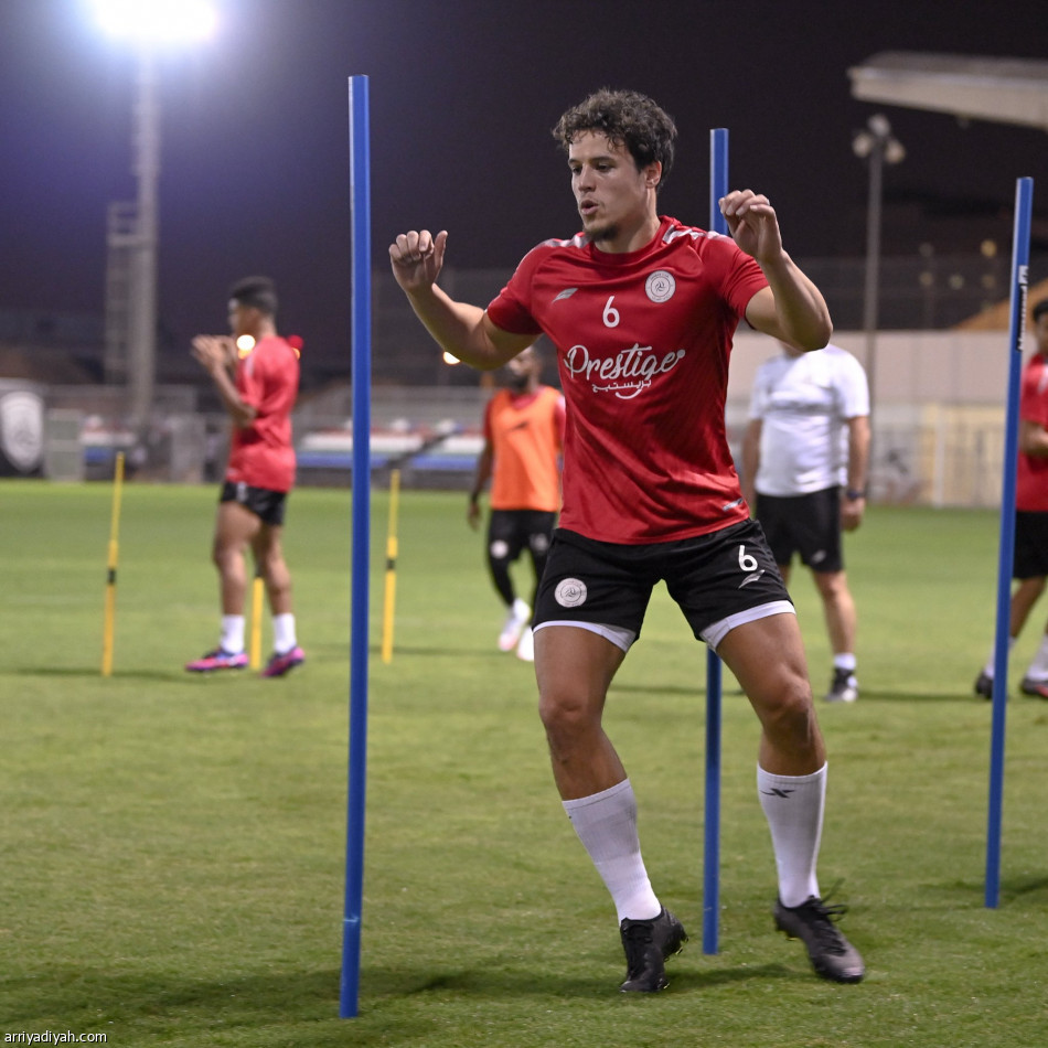 الشباب يريح الدوليين.. ويكشف عن الإصابات