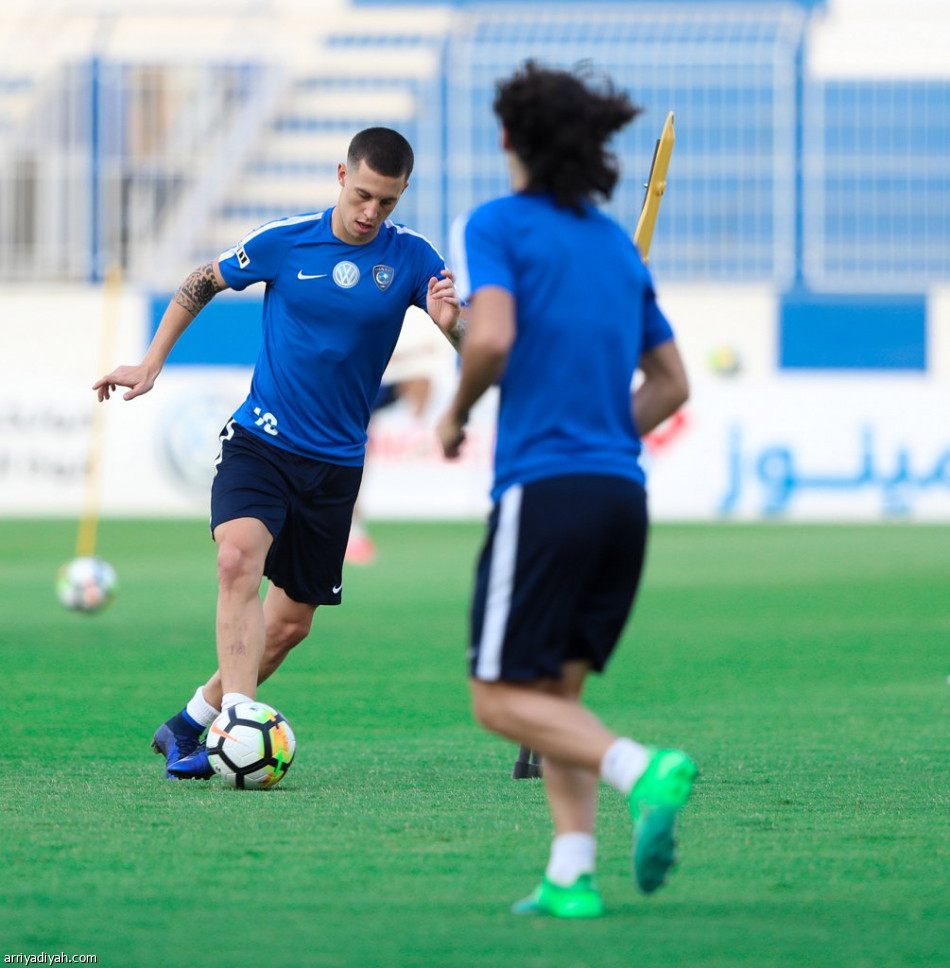 الهلال يطير إلى أبوظبي.. والعابد يغيب