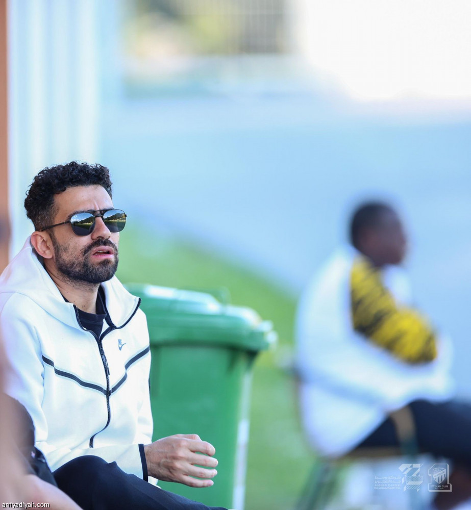 صور البلوي تختفي من معسكر الاتحاد