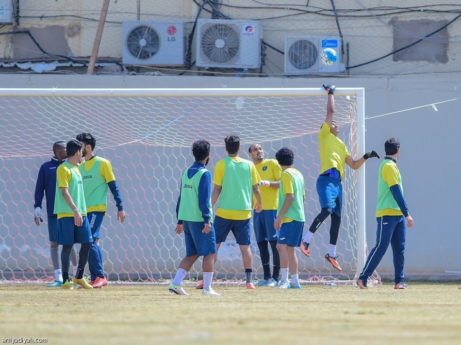 التعاون يتدرب ظهراً استعداً لاستقلال طهران ويغادر الى مسقط