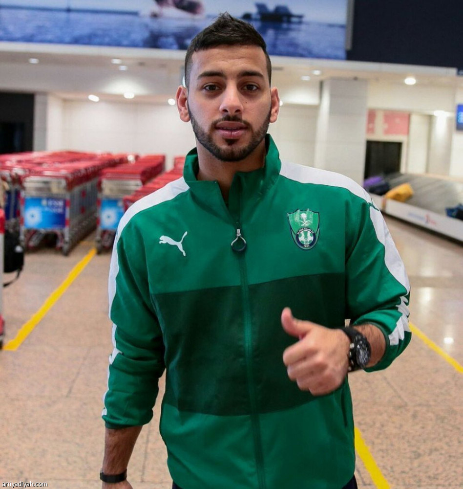 بعثة الأهلي تصل دبي