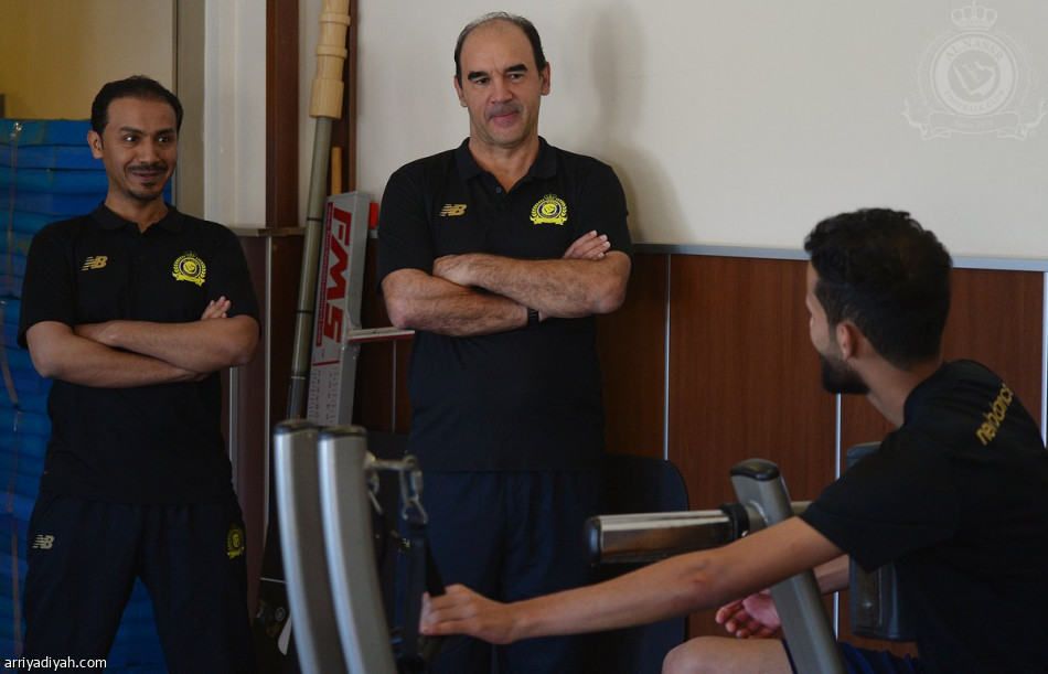 النصر يبدأ معسكر تركيا بالسباحة والحديد