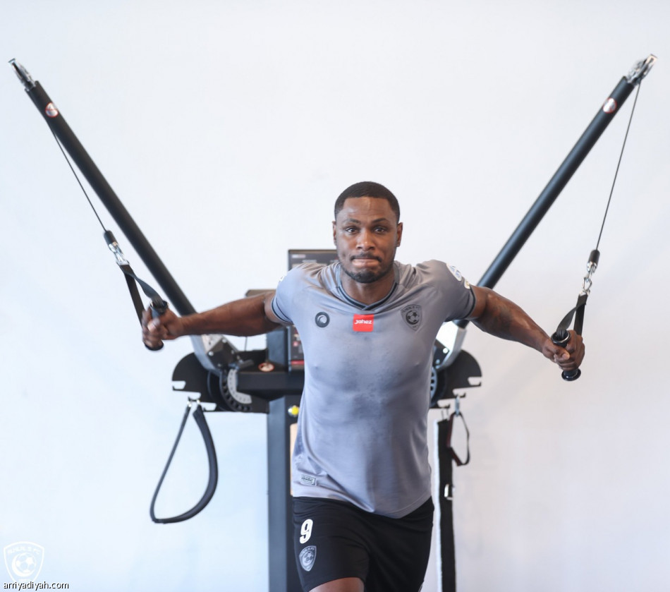 الهلال يصل برمنجهام.. وإيجالو يبدأ برنامجه في الرياض