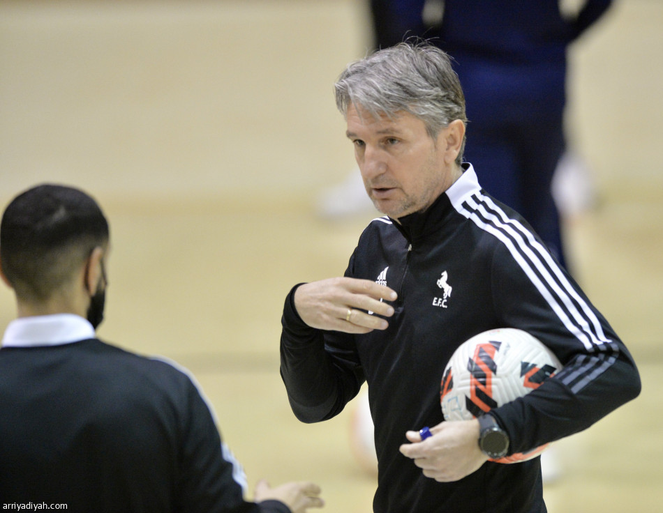 الغبار يجبر الاتفاق على تدريبات الصالة