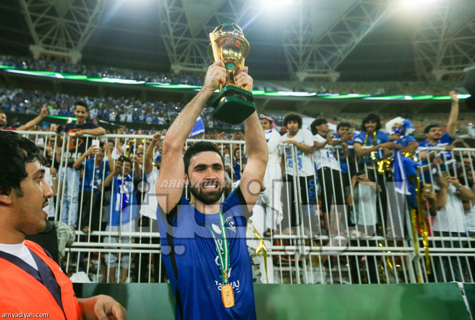 الهلال يحقق الثنائية في موسم تاريخي
