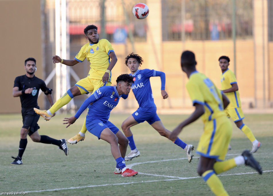 شباب الهلال يهزم النصر